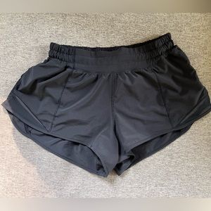 Lululemon Hotty Hot Low-Rise Lined Shorts 2.5” - Black SIZE 4